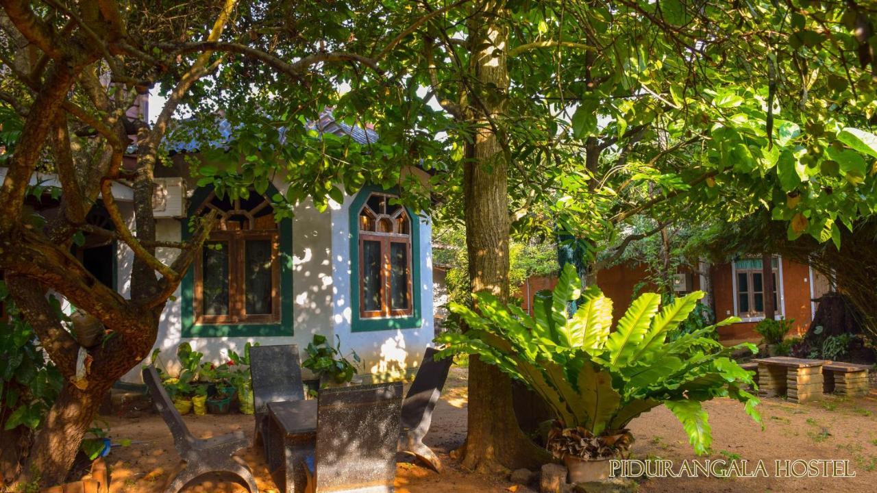 Pidurangala Hostel Sigiriya Eksteriør billede