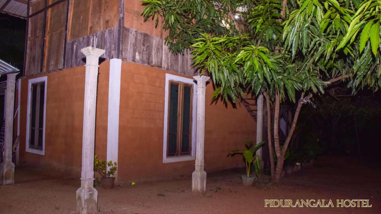 Pidurangala Hostel Sigiriya Eksteriør billede